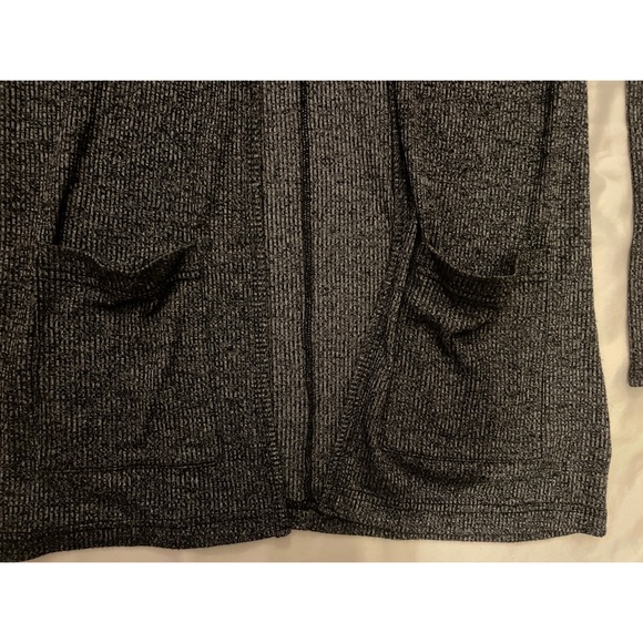 Cape Juby Lightweight Cardigan - Picture 5 of 7